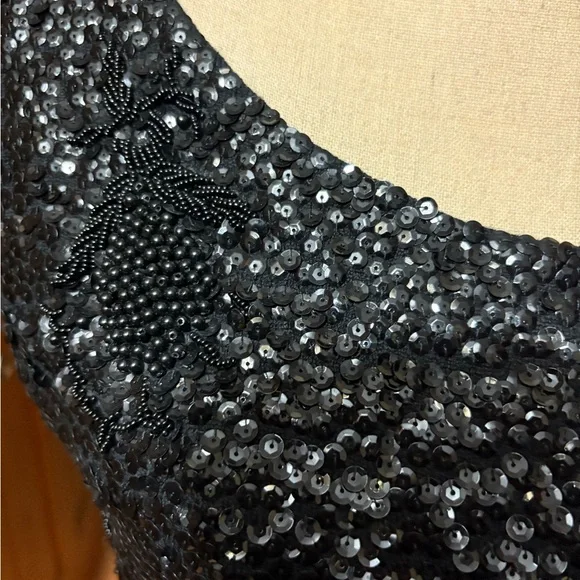 Vintage hand beaded virgin wool blouse. 1970’s. Back zip. Size medium. EUC! - Picture 4 of 12